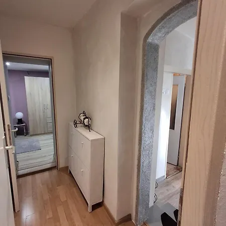 Estera Apartman
